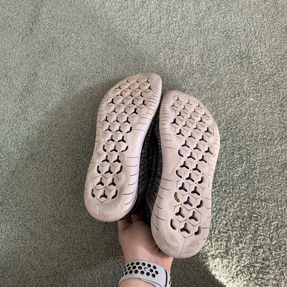 Nike running shoes - Picture 4 of 4